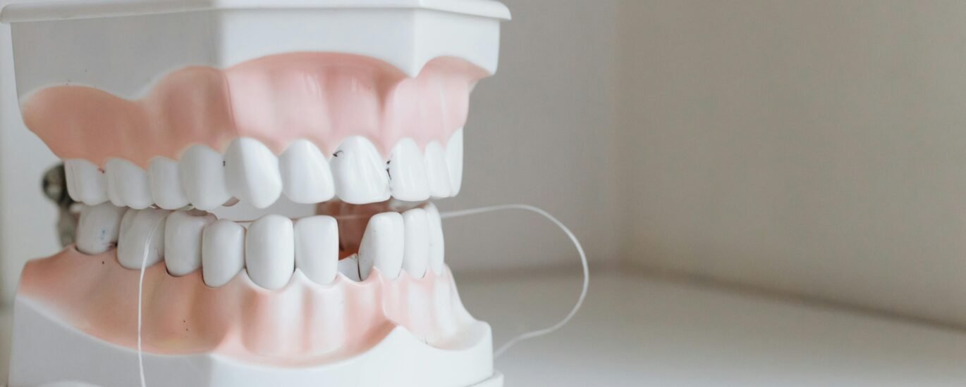 Dangerous Signs of Teeth breaking in half